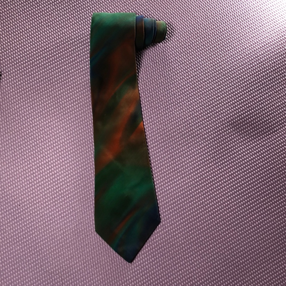 Necktie- Elusive Cash